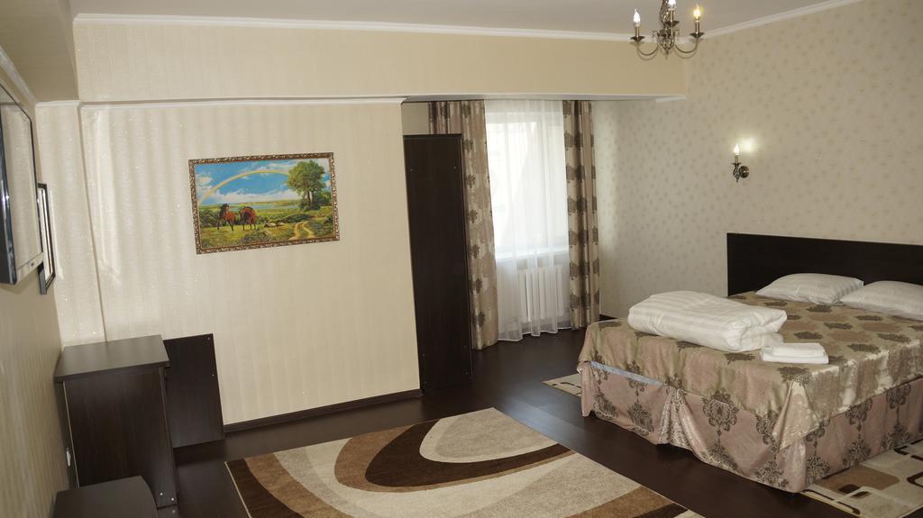 Home Hotel Astana Bagian luar foto