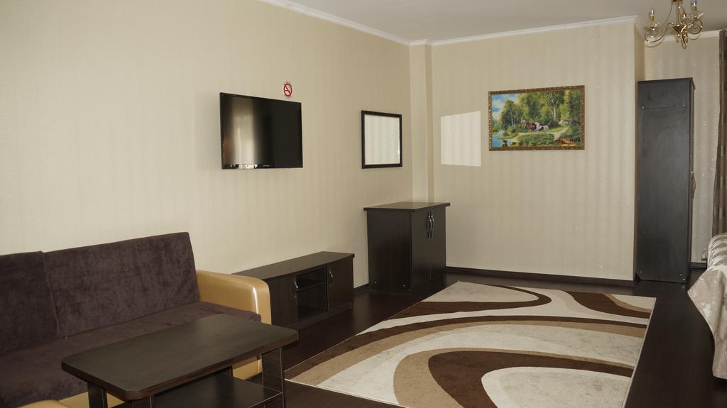 Home Hotel Astana Bagian luar foto